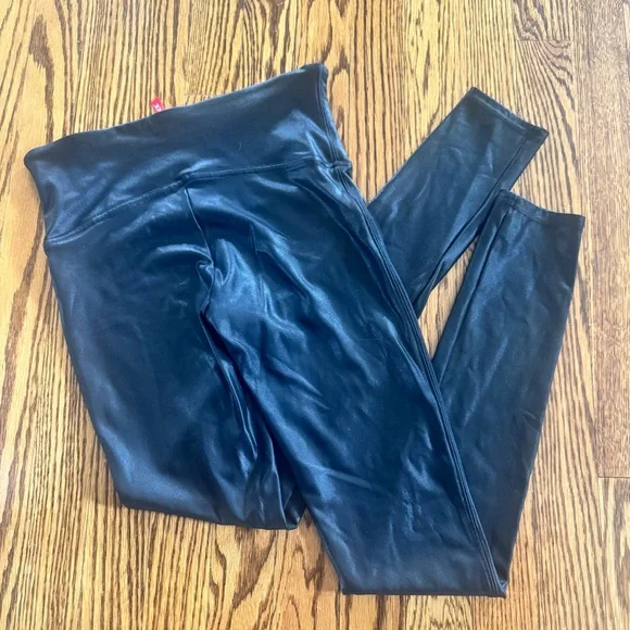 Spanx Faux Leather Leggings NWOT Black Women’s Size Medium - Picture 4 of 5